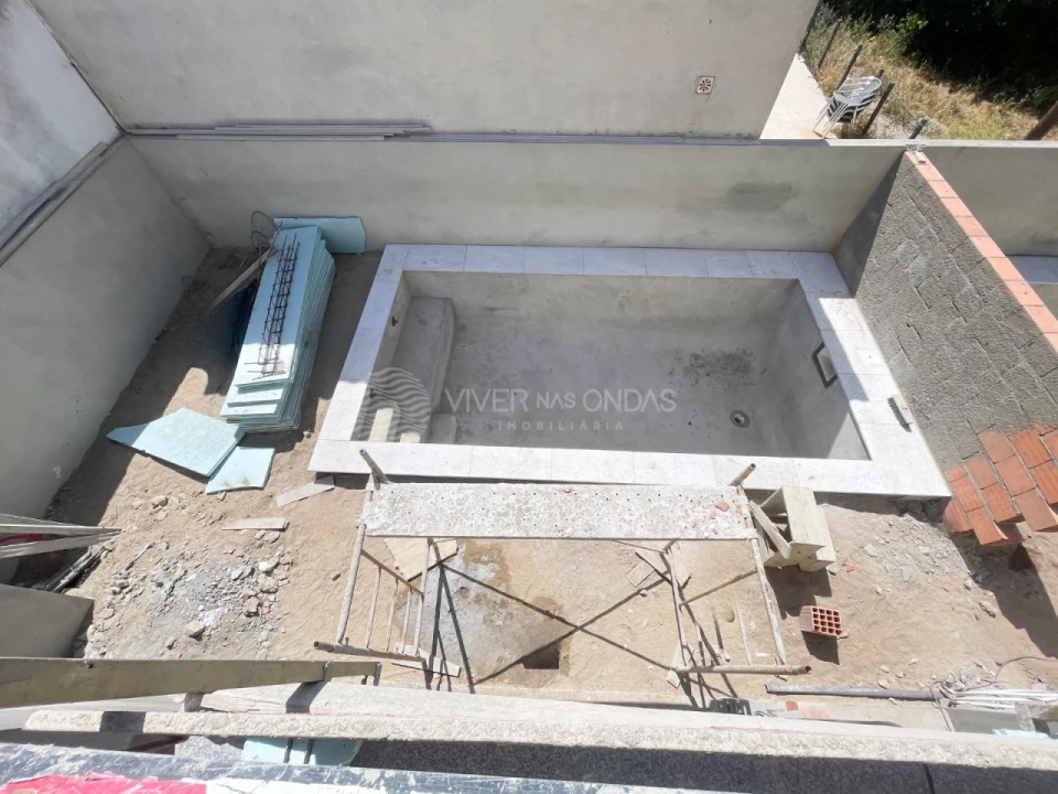 Moradia T4 para Venda em Fernao Ferro Foto 21