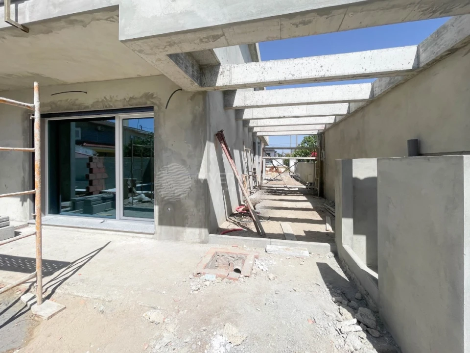 Moradia T4 para Venda em Fernao Ferro Foto 34