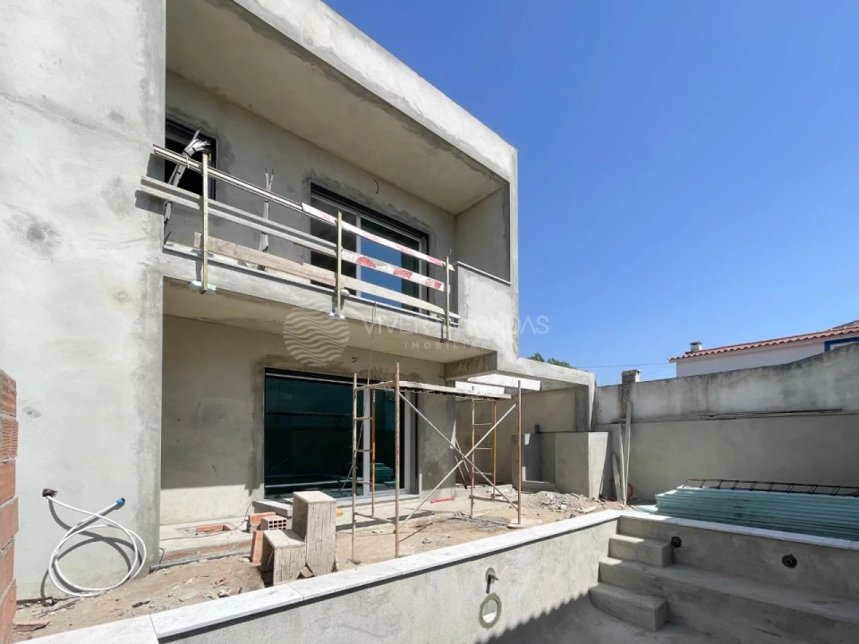 Moradia T4 para Venda em Fernao Ferro Foto 37