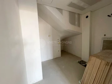 Moradia T4 para Venda em Fernao Ferro