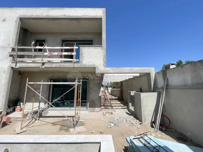 Moradia T4 para Venda em Fernao Ferro Foto 38