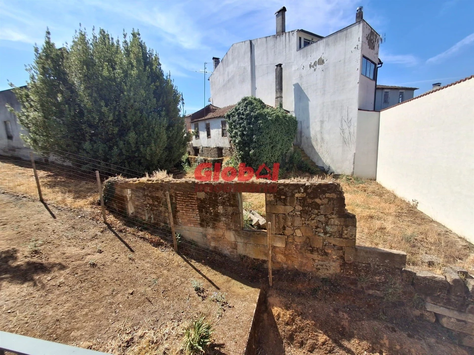 Moradia T0 para Venda em Vila Cova do Covelo/Mareco Foto 4