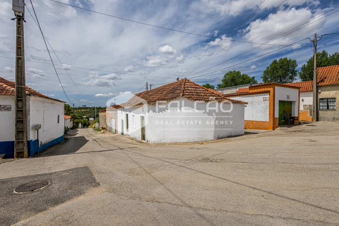 Moradia T3 para Venda em Azoia de Cima e Tremês Foto 10
