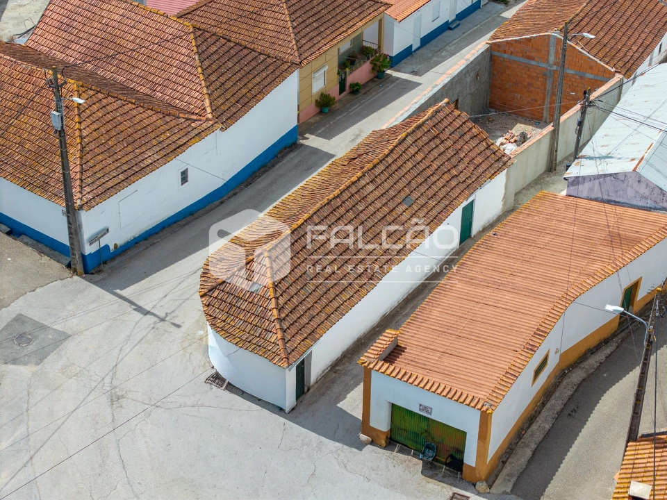 Moradia T3 para Venda em Azoia de Cima e Tremês Foto 3