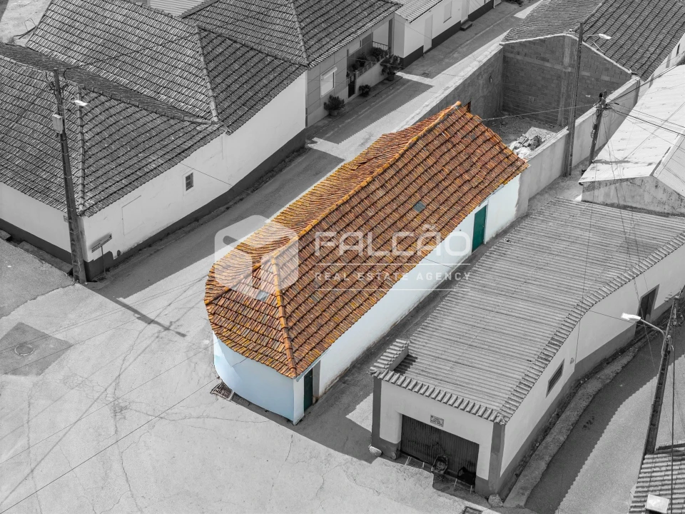 Moradia T3 para Venda em Azoia de Cima e Tremês Foto 1