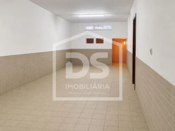 Moradia T4 para Venda em Peso da Régua e Godim
