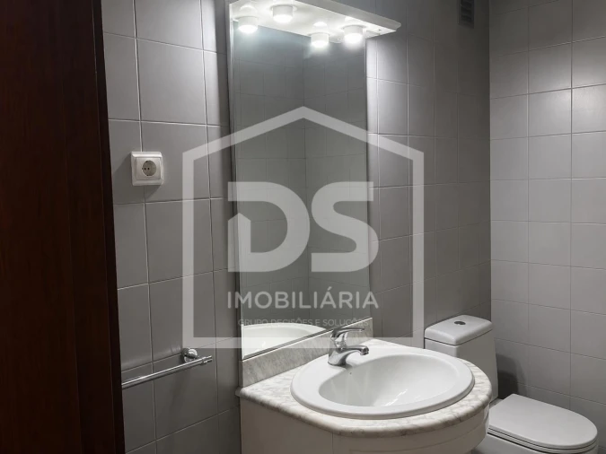 Moradia T4 para Venda em Peso da Régua e Godim Foto 12