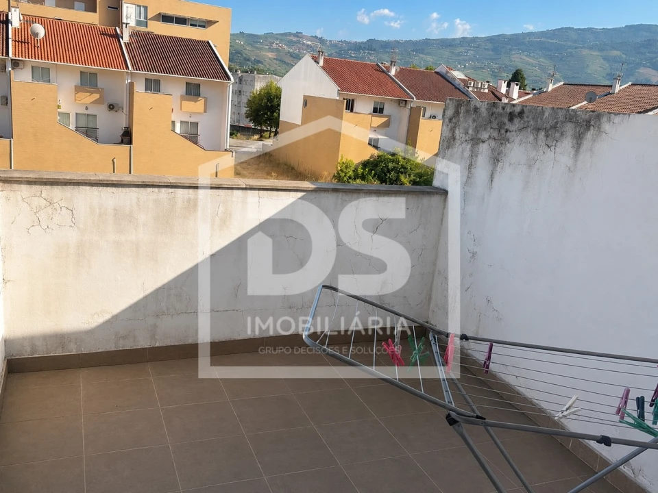 Moradia T4 para Venda em Peso da Régua e Godim Foto 6