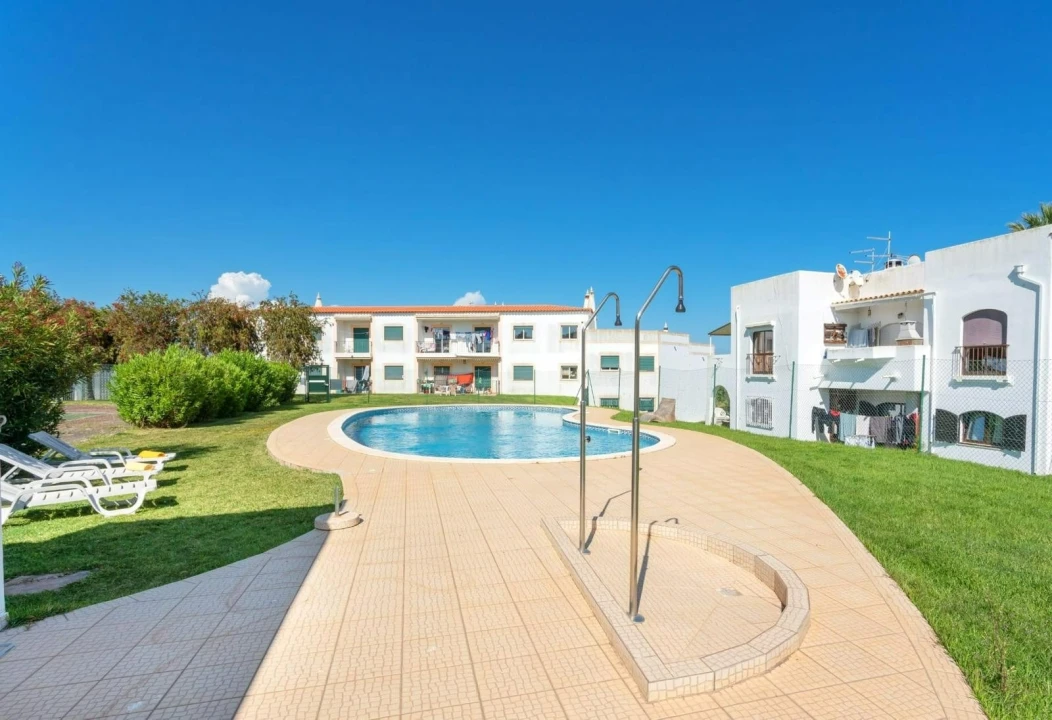 Apartamento T2 para Venda em Guia Foto 34