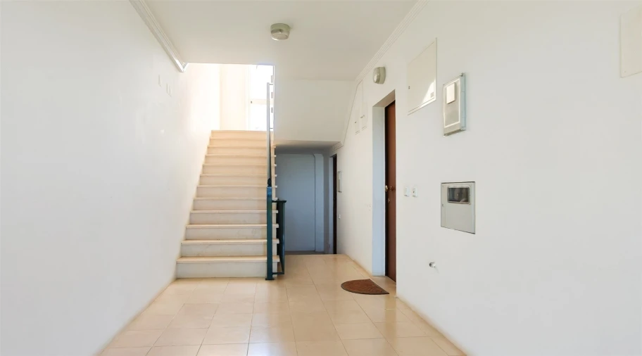 Apartamento T2 para Venda em Guia Foto 38