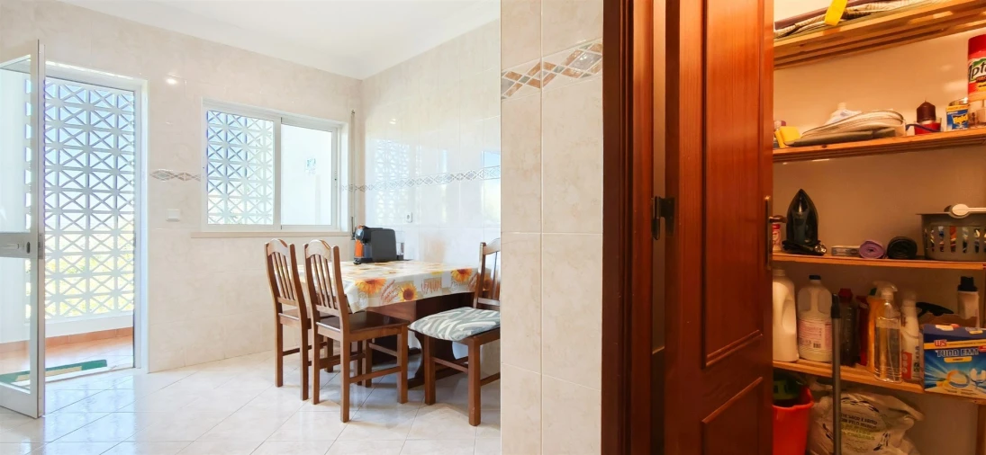 Apartamento T2 para Venda em Guia Foto 14