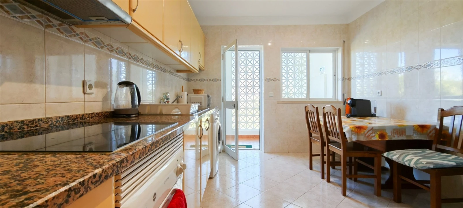 Apartamento T2 para Venda em Guia Foto 15