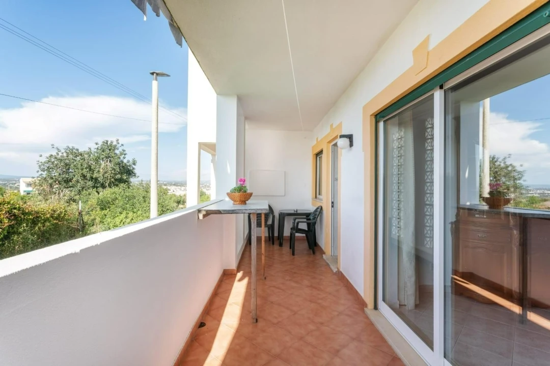 Apartamento T2 para Venda em Guia Foto 16