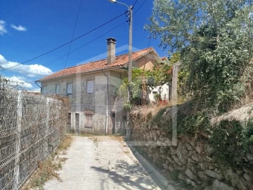 Moradia T2 para Venda em Cinfães