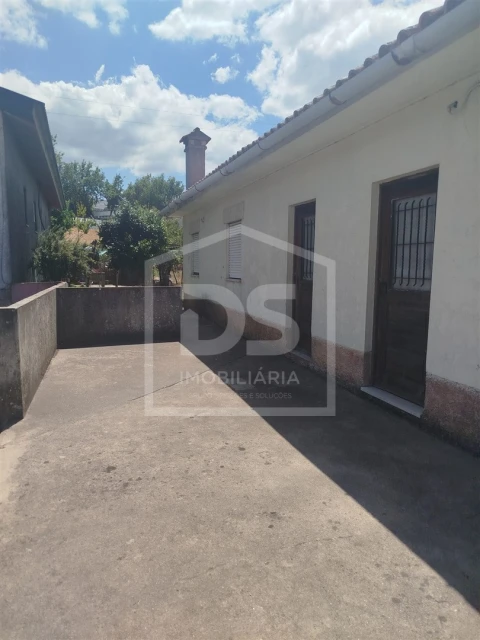 Moradia T2 para Venda em Cinfães