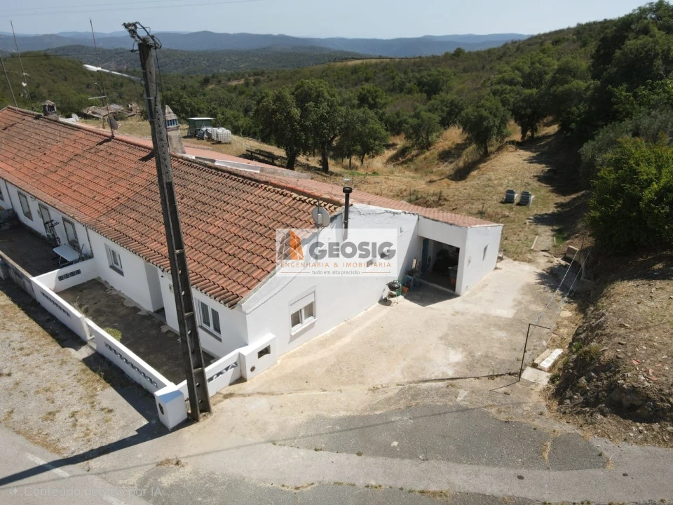 Moradia T2 para Venda em São Barnabe Foto 26