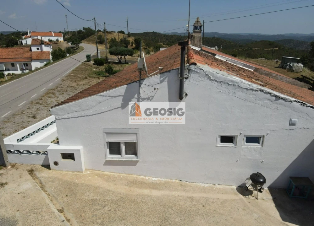 Moradia T2 para Venda em São Barnabe Foto 26