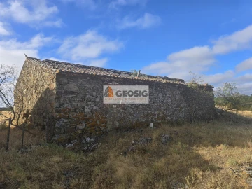 Quinta T3 para Venda em Santa Cruz