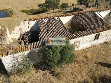 Quinta T3 para Venda em Santa Cruz