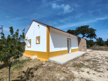 Moradia T1 para Arrendamento em Asseiceira