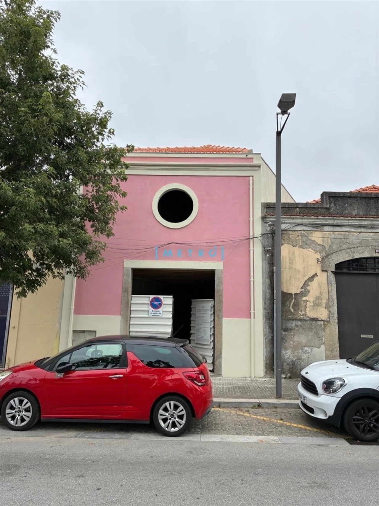 Armazém para Arrendamento em Lordelo do Ouro e Massarelos Foto 1