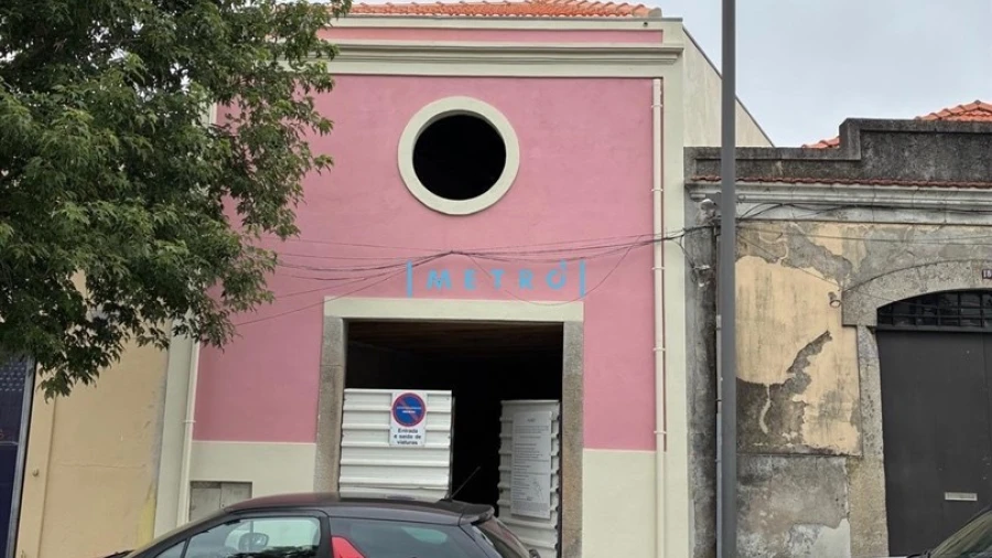 Armazém para Arrendamento em Lordelo do Ouro e Massarelos
