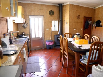 Moradia T2 para Venda em Figueiró (Santiago e Santa Cristina)