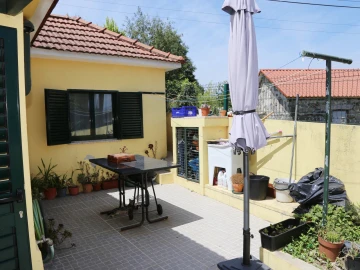 Moradia T2 para Venda em Figueiró (Santiago e Santa Cristina)