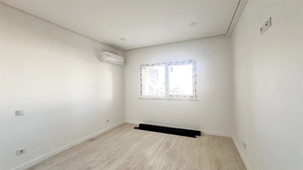 Apartamento T2 para Venda em Seixal, Arrentela e Aldeia de Paio Pires Foto 18