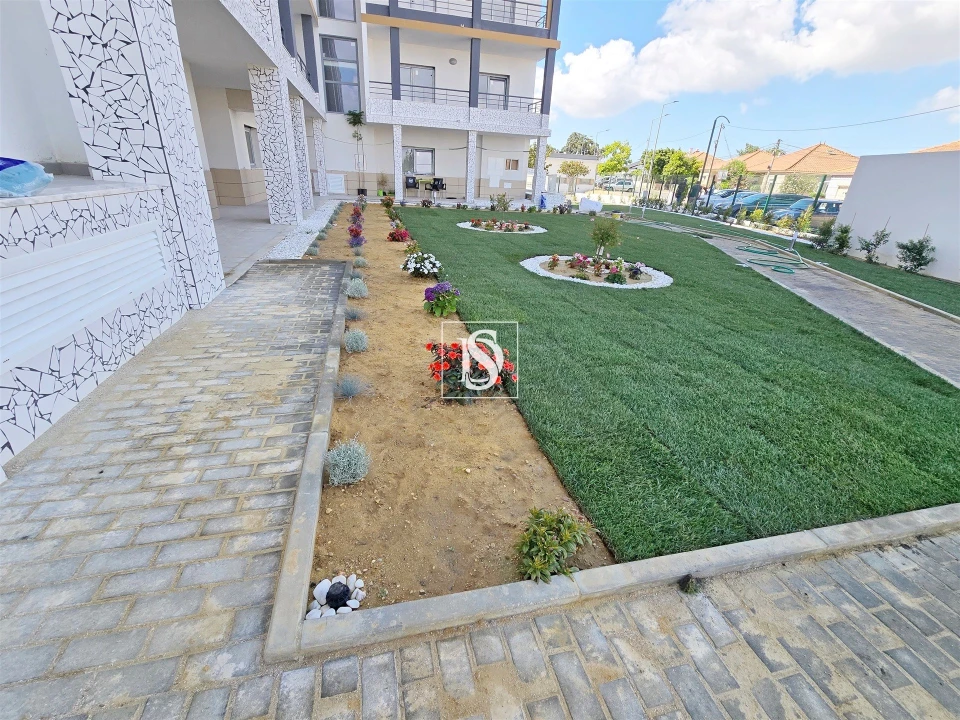 Apartamento T2 para Venda em Seixal, Arrentela e Aldeia de Paio Pires Foto 10