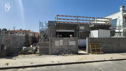 Moradia T3 para Venda em Nossa Sra de Fatima