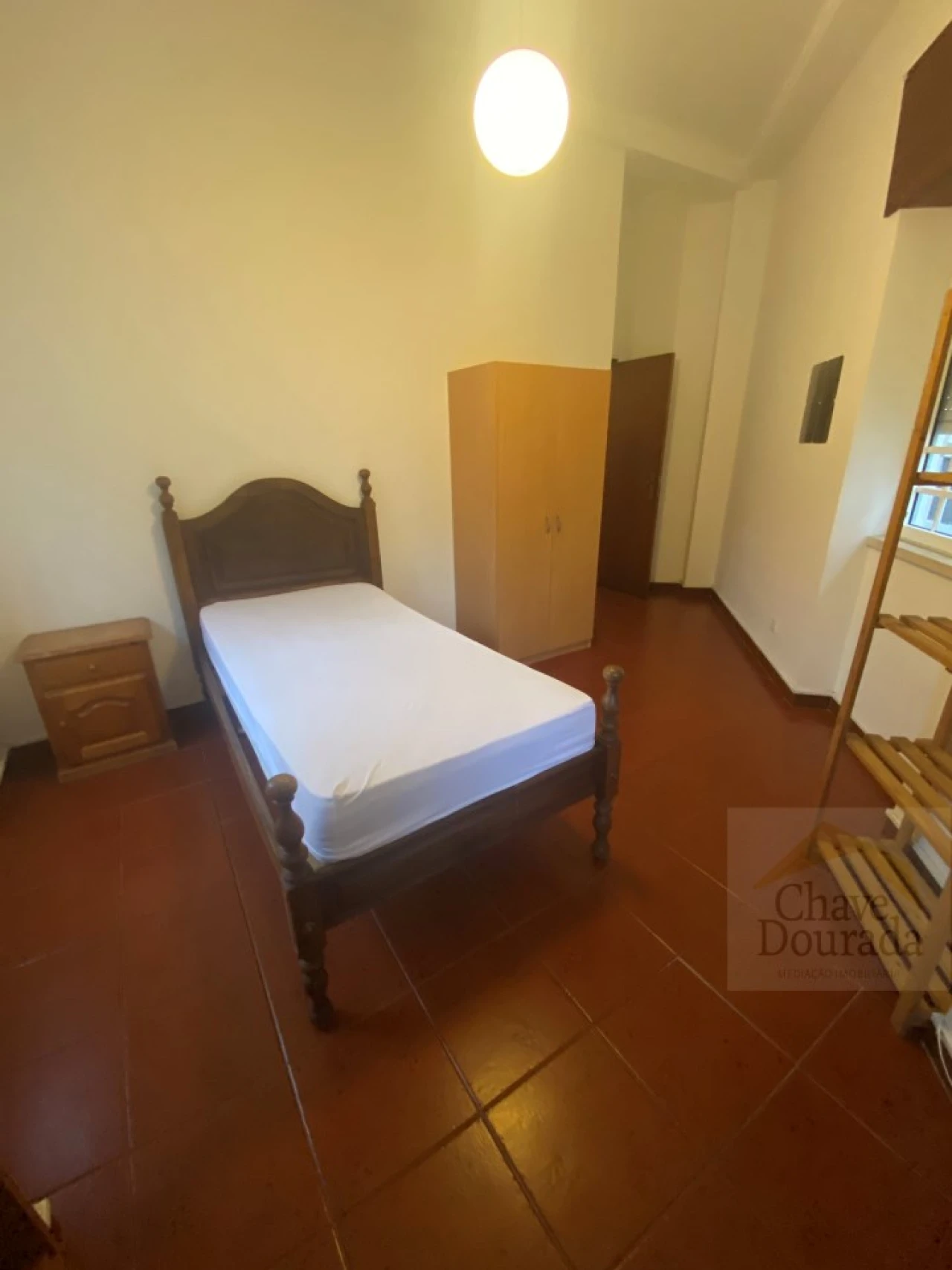 Apartamento T2 para Arrendamento em Sé Nova, Santa Cruz, Almedina e São Bartolomeu Foto 5