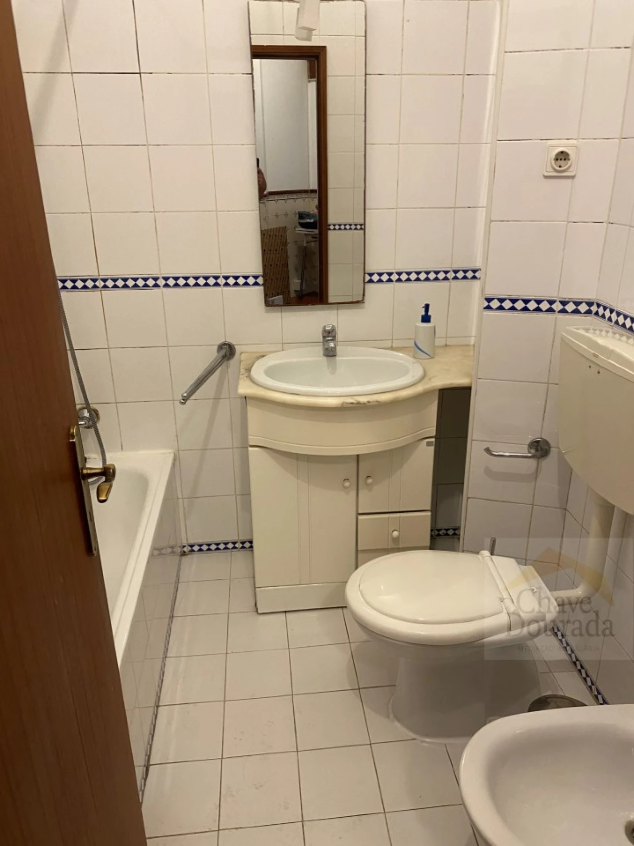 Apartamento T2 para Arrendamento em Sé Nova, Santa Cruz, Almedina e São Bartolomeu Foto 8