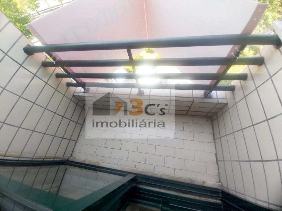 Apartamento T1 para Venda em Rio Tinto Foto 9