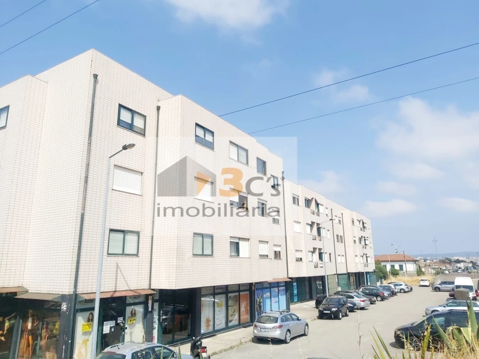 Apartamento T1 para Venda em Rio Tinto Foto 10