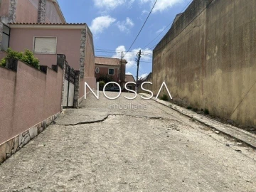Garagem para Arrendamento em Algueirão-Mem Martins