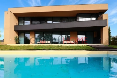 Moradia T5 para Venda em Gondomar (São Cosme), Valbom e Jovim
