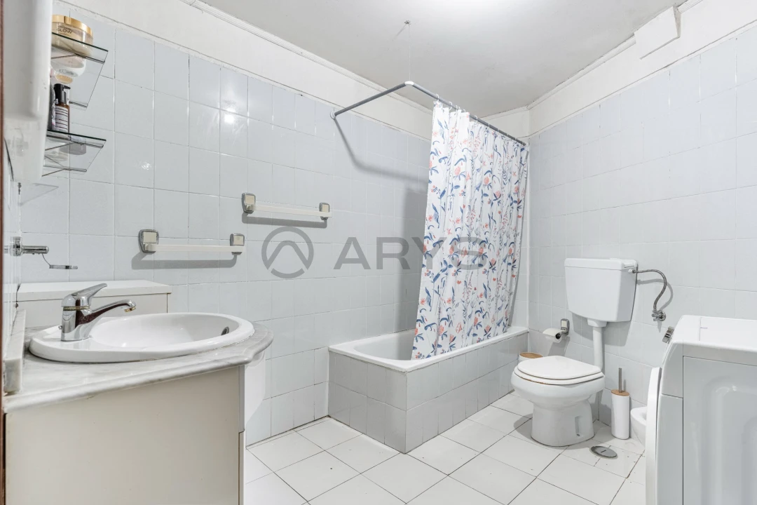 Apartamento T2 para Venda em Vila Verde e Barbudo Foto 14