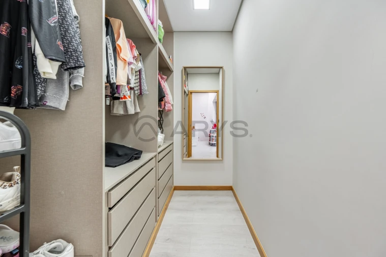 Moradia T3 para Venda em Arcozelo Foto 12