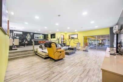Moradia T4 para Venda em Gulpilhares e Valadares