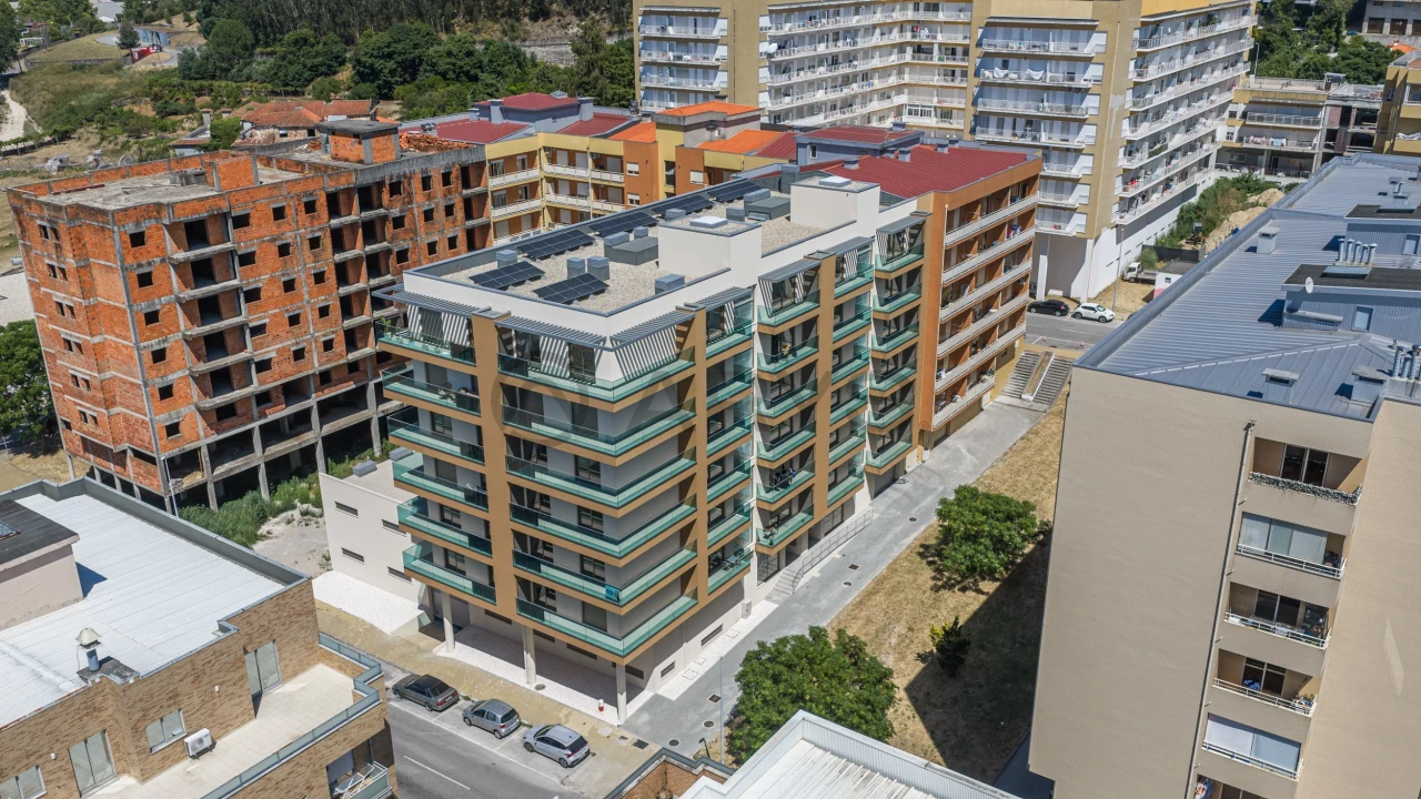 Apartamento T2 para Venda em Real, Dume e Semelhe Foto 1