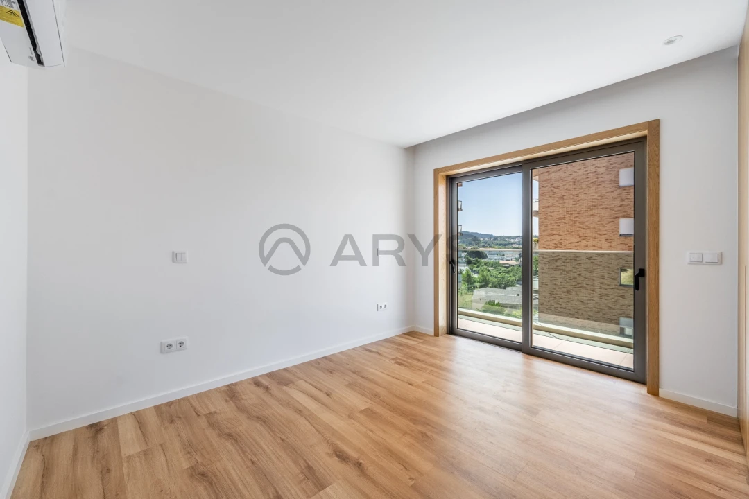 Apartamento T2 para Venda em Real, Dume e Semelhe Foto 12