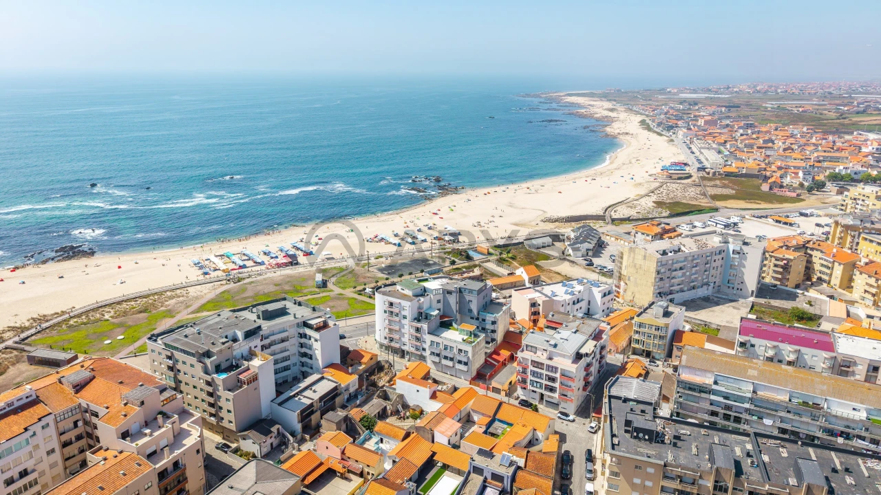 Apartamento T3 para Venda em Aver-O-Mar, Amorim e Terroso Foto 1