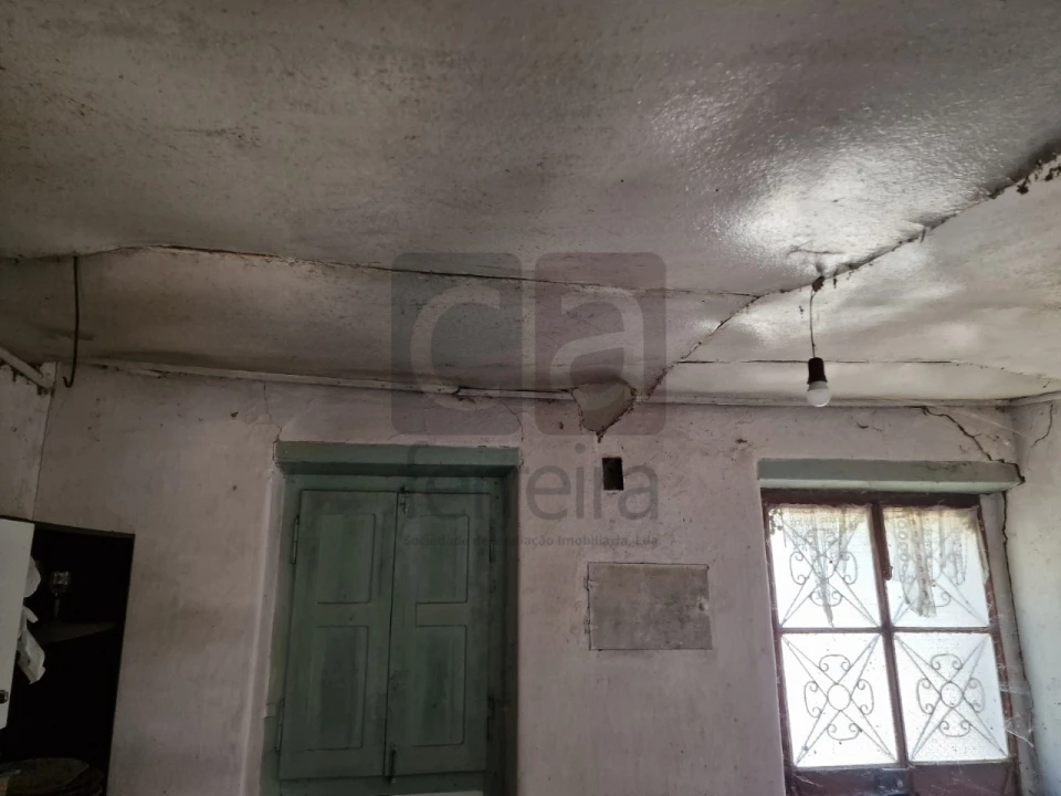 Moradia T3 para Venda em Azoia de Cima e Tremês Foto 5