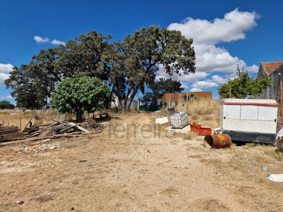 Moradia T3 para Venda em Azoia de Cima e Tremês Foto 28