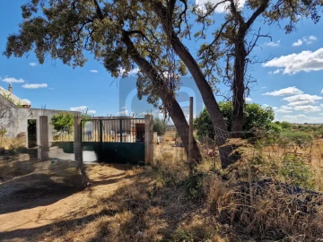 Moradia T3 para Venda em Azoia de Cima e Tremês