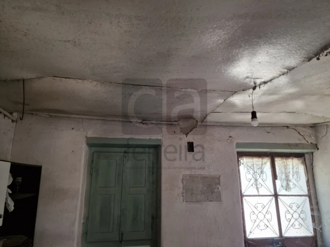 Moradia T3 para Venda em Azoia de Cima e Tremês Foto 5