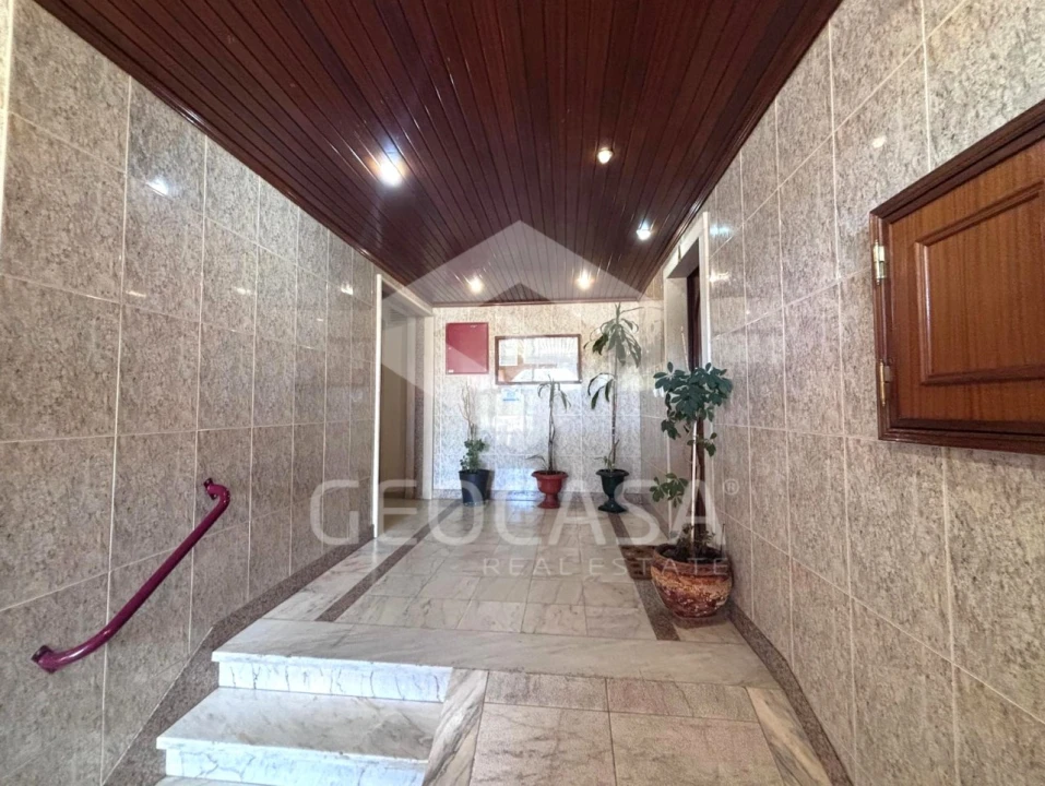 Apartamento T2 para Venda em Algueirão-Mem Martins Foto 21