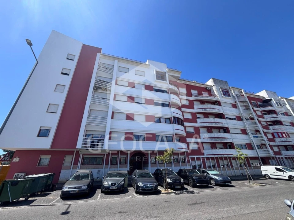Apartamento T2 para Venda em Algueirão-Mem Martins Foto 13