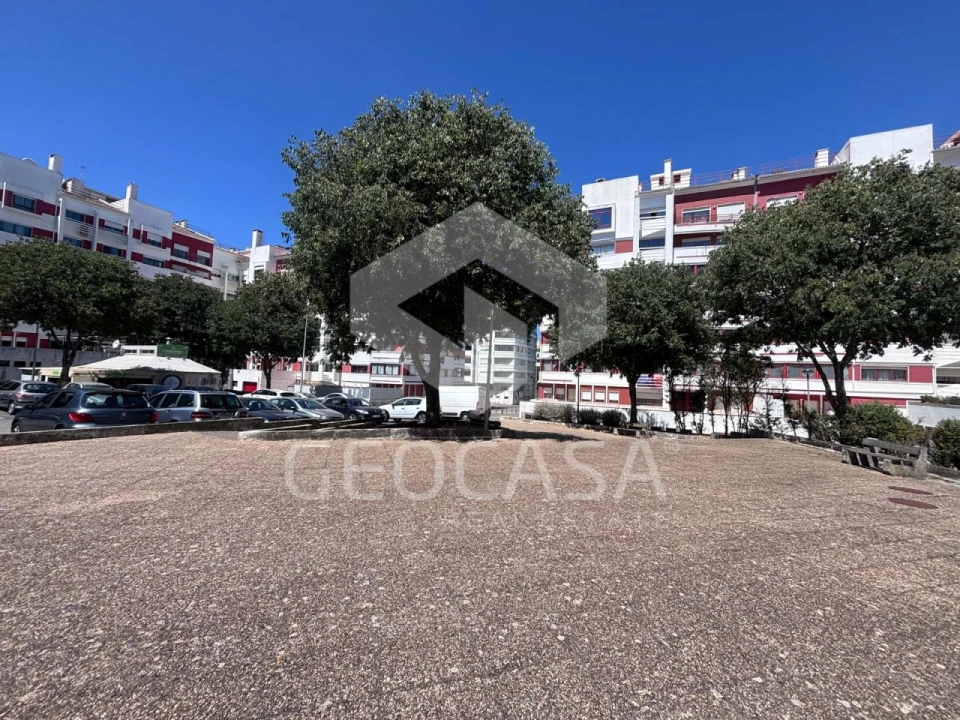 Apartamento T2 para Venda em Algueirão-Mem Martins Foto 24